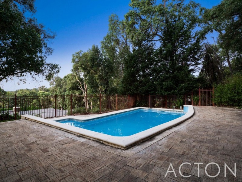 51 Girrawheen Drive, Gooseberry Hill WA 6076