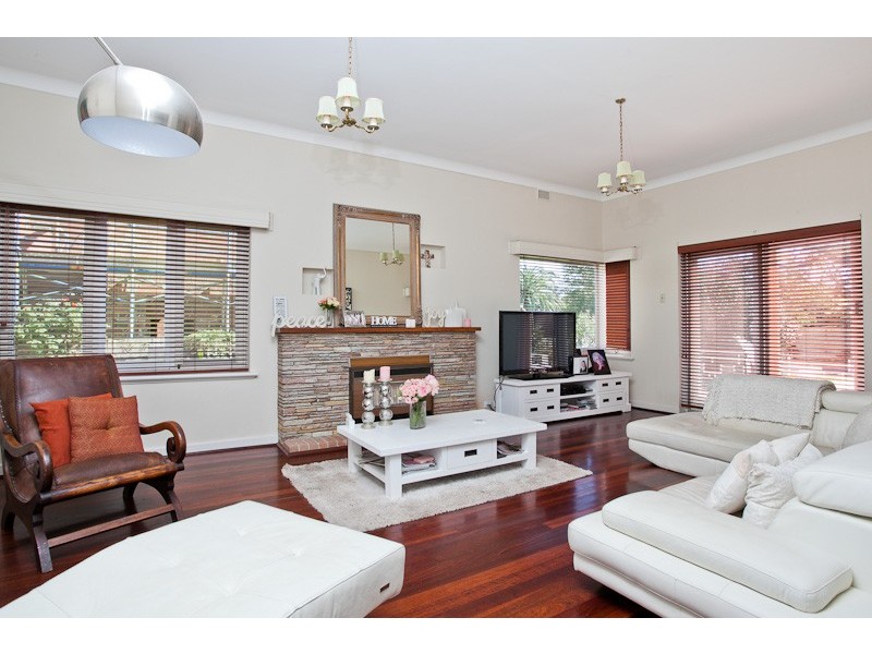 82 Victoria Avenue, Dalkeith WA 6009