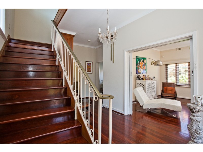 82 Victoria Avenue, Dalkeith WA 6009