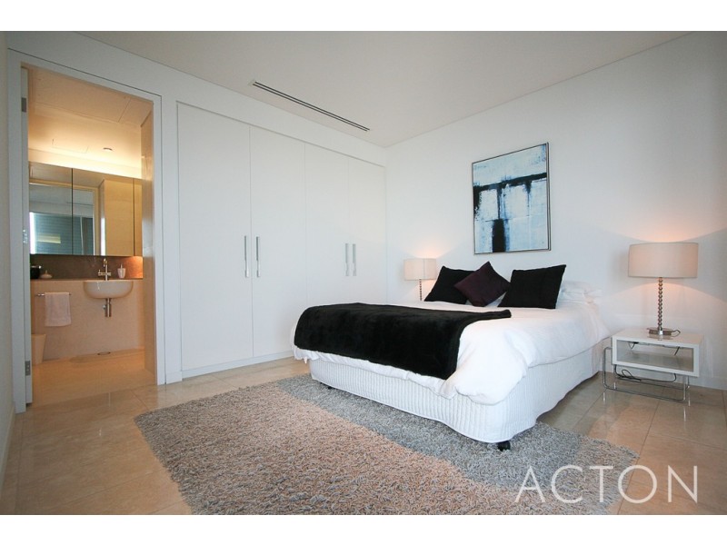 15/21 Ocean Drive, North Coogee WA 6163