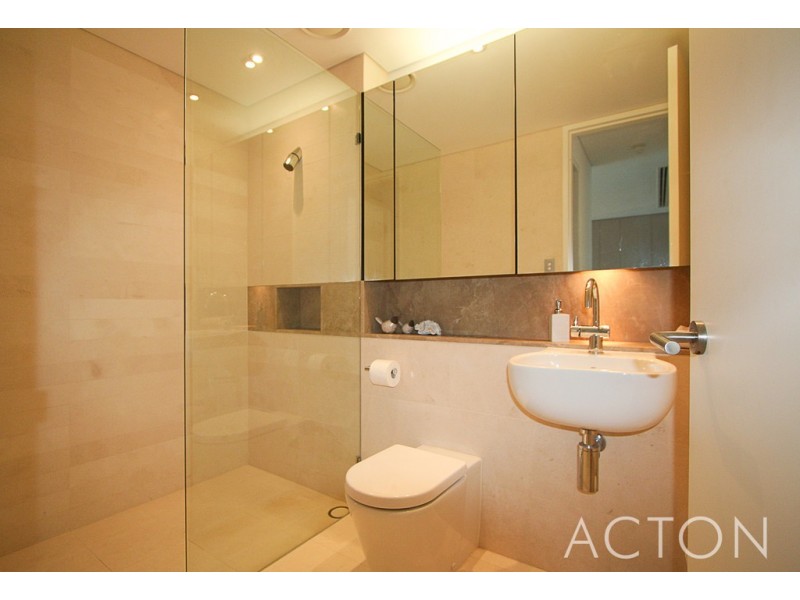 15/21 Ocean Drive, North Coogee WA 6163