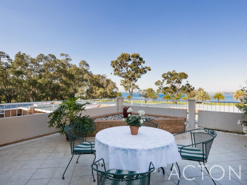 7/10 The Avenue, Crawley WA 6009