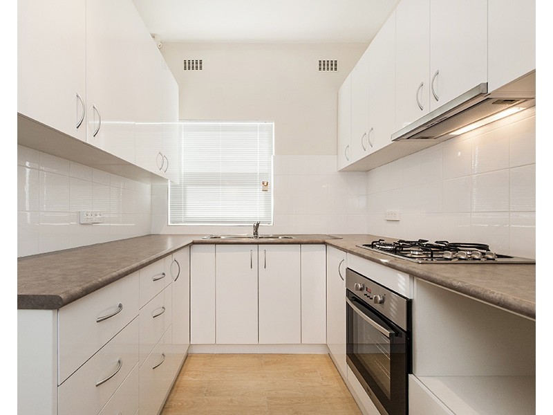 2/365 Stirling Highway, Claremont WA 6010