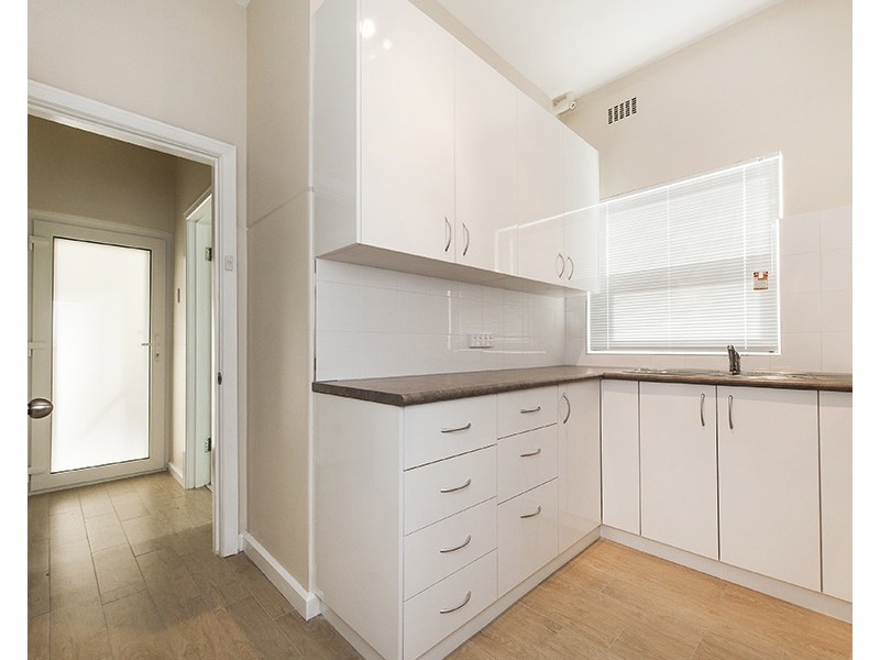 2/365 Stirling Highway, Claremont WA 6010