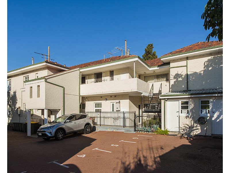 2/365 Stirling Highway, Claremont WA 6010