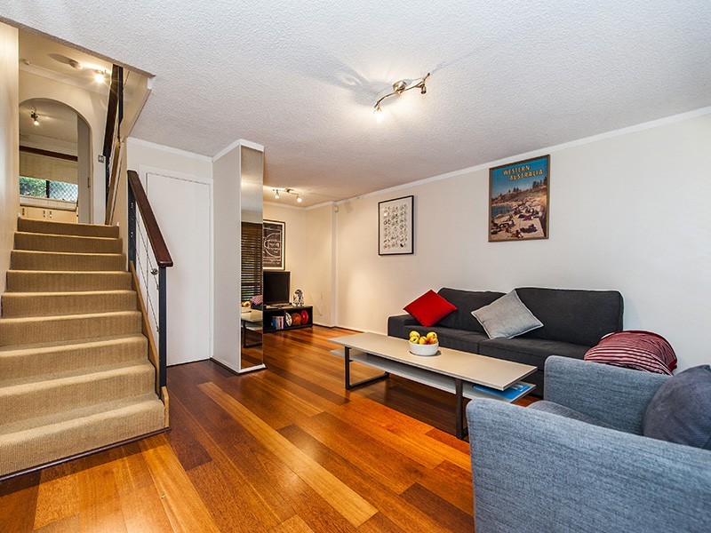 36 MOUNT STREET, Claremont WA 6010
