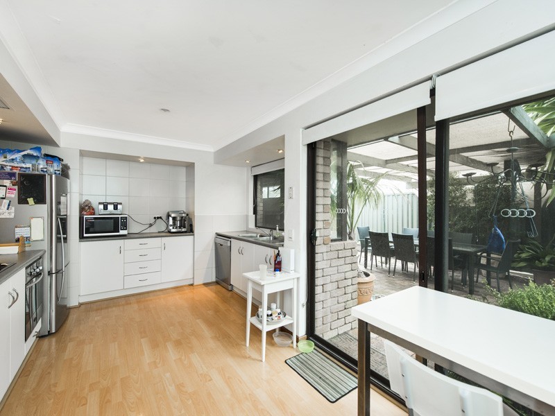 4 HIGHAM ROAD, North Fremantle WA 6159