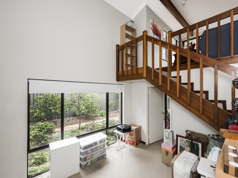 4 HIGHAM ROAD, North Fremantle WA 6159
