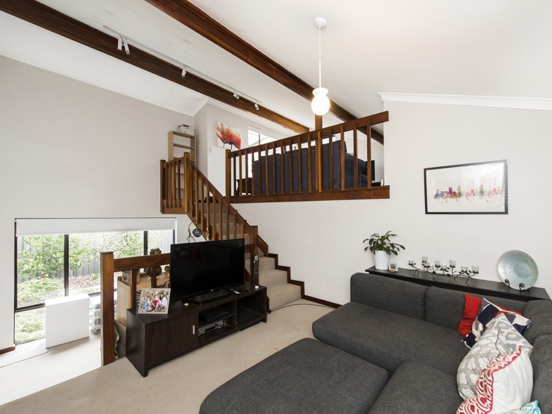 4 HIGHAM ROAD, North Fremantle WA 6159