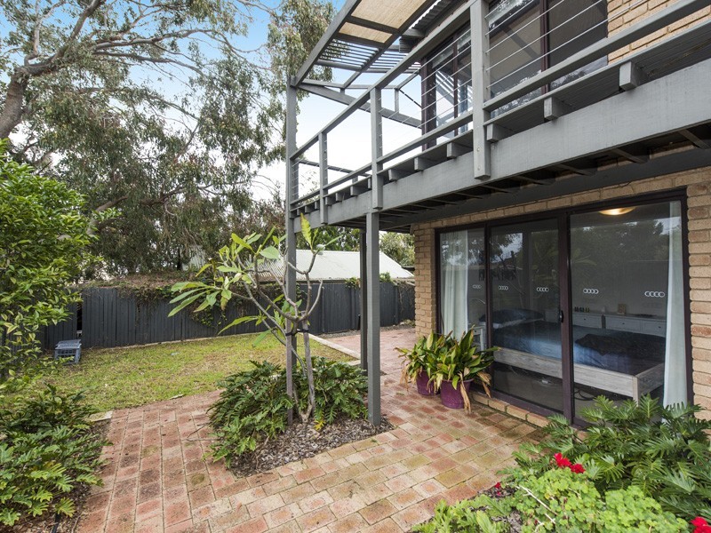 4 HIGHAM ROAD, North Fremantle WA 6159