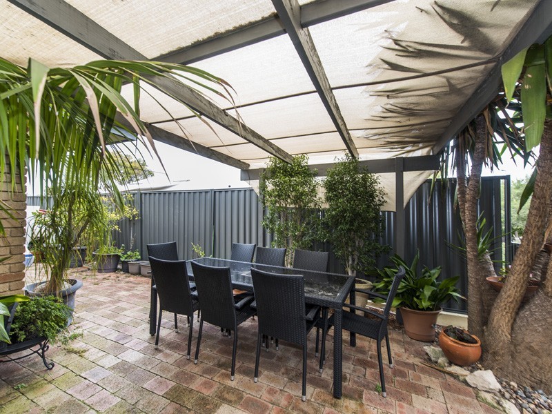 4 HIGHAM ROAD, North Fremantle WA 6159