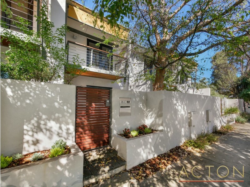 16C Princess Road, Crawley WA 6009