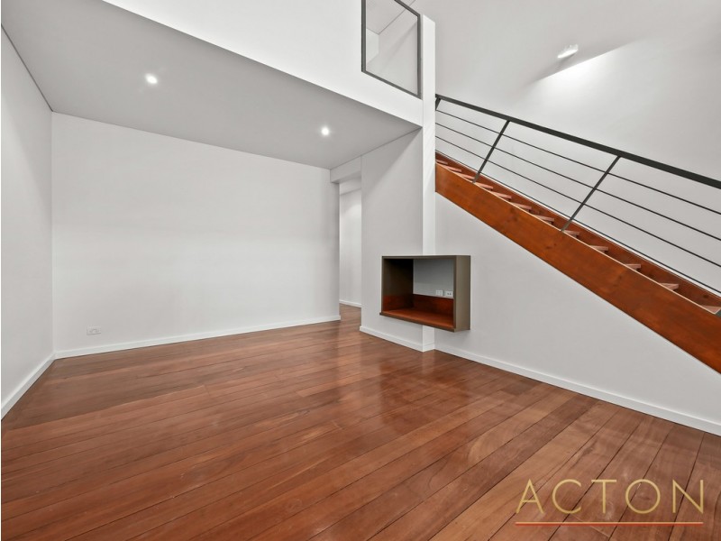 16C Princess Road, Crawley WA 6009