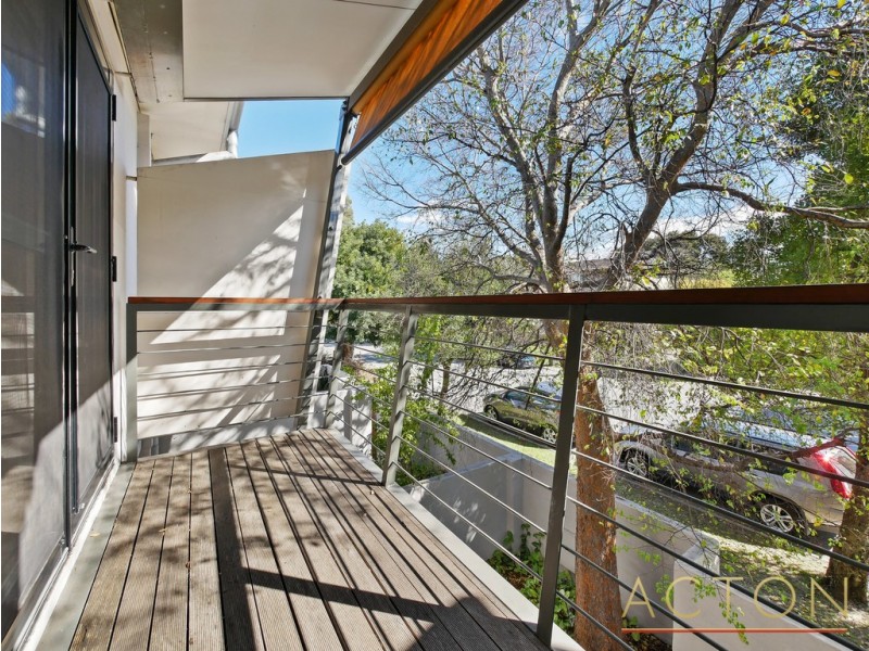 16C Princess Road, Crawley WA 6009