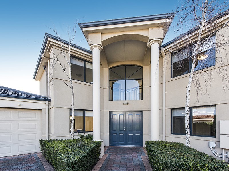 4/89 Mary Street, Como WA 6152