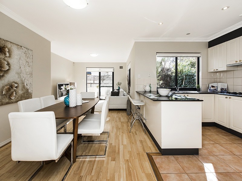 4/89 Mary Street, Como WA 6152