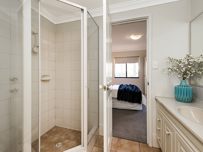 4/89 Mary Street, Como WA 6152