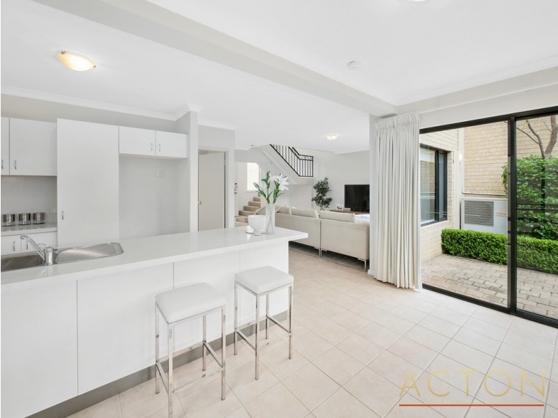 8/116 Matheson Road, Applecross WA 6153