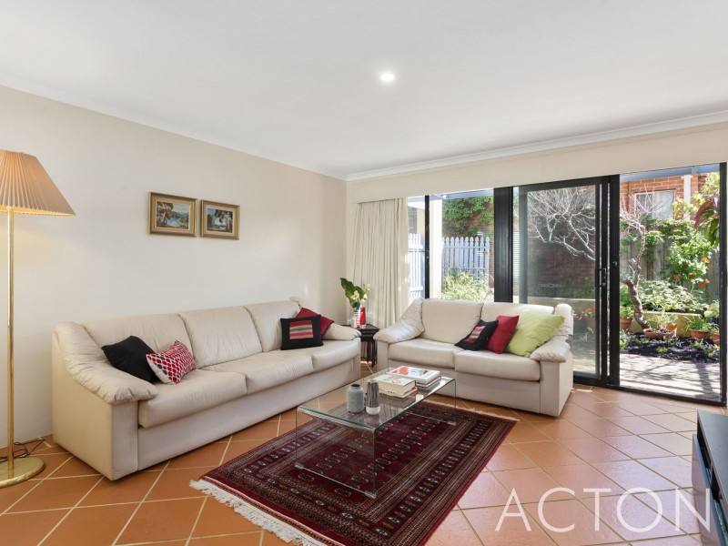 20 Arenga Court, Mount Claremont WA 6010