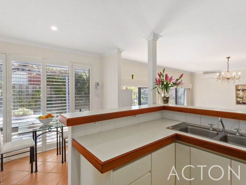 20 Arenga Court, Mount Claremont WA 6010