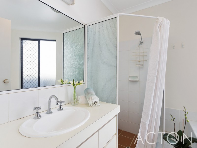 20 Arenga Court, Mount Claremont WA 6010