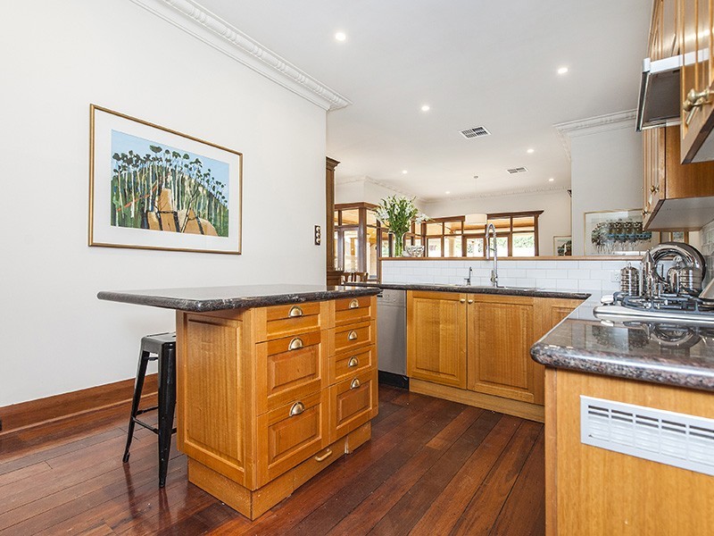 28 Doonan Road, Nedlands WA 6009