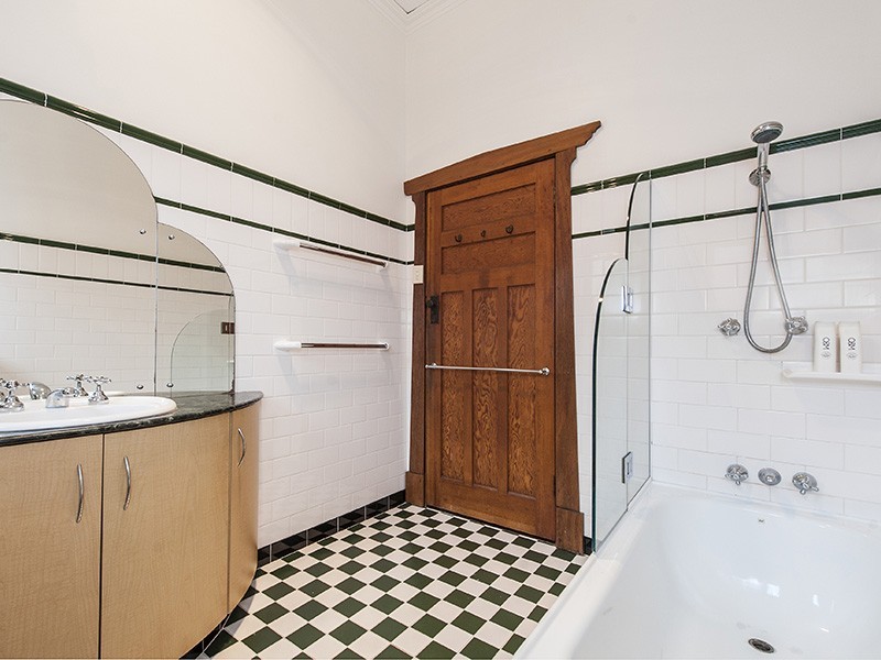 28 Doonan Road, Nedlands WA 6009