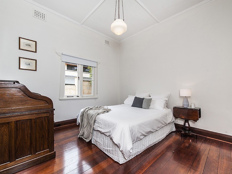 28 Doonan Road, Nedlands WA 6009