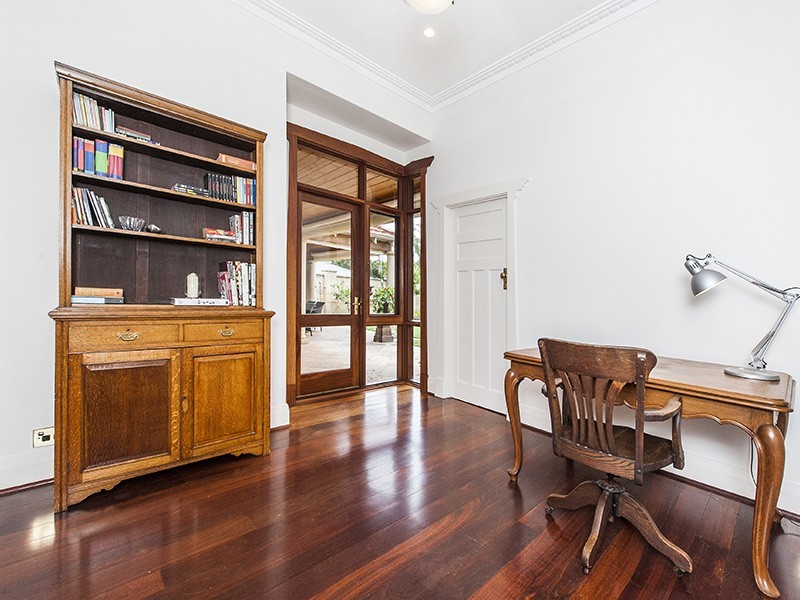 28 Doonan Road, Nedlands WA 6009