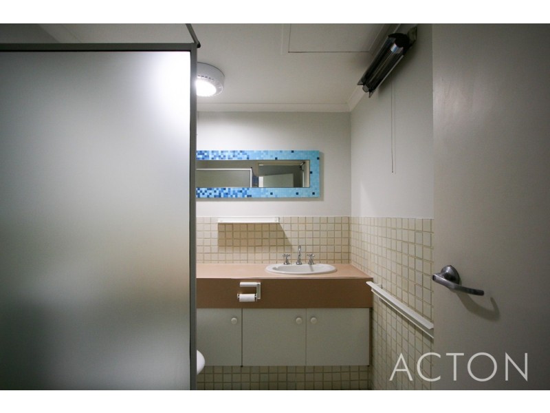 2/4 Freshwater Parade, Claremont WA 6010