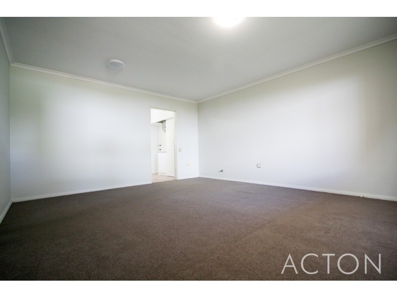 2/4 Freshwater Parade, Claremont WA 6010
