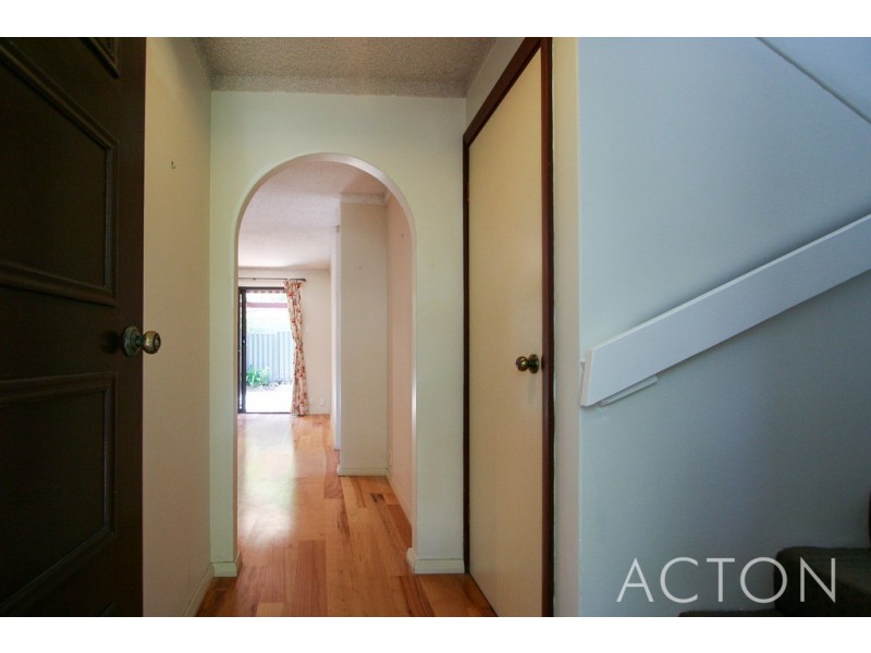 14/5 Henshaw Lane, Claremont WA 6010