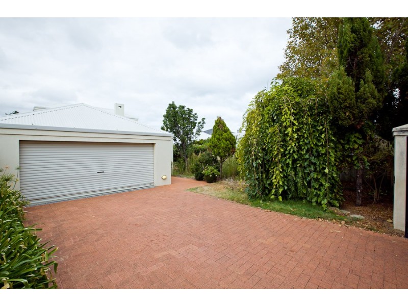 27 Osborne Parade, Claremont WA 6010