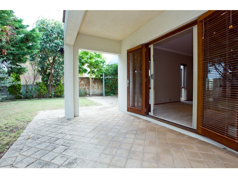 27 Osborne Parade, Claremont WA 6010