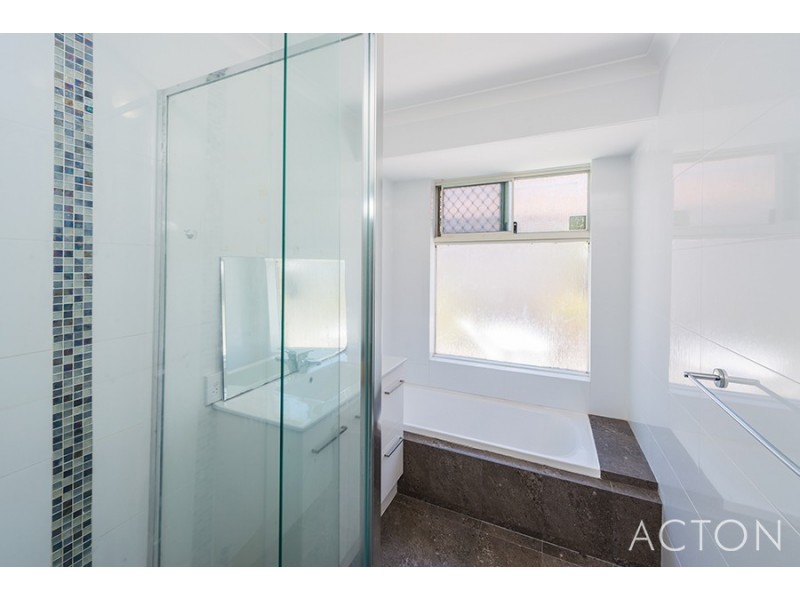 45 Guadalupe Drive, Ballajura WA 6066