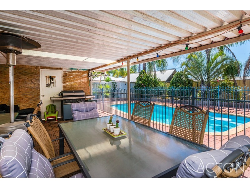 45 Guadalupe Drive, Ballajura WA 6066