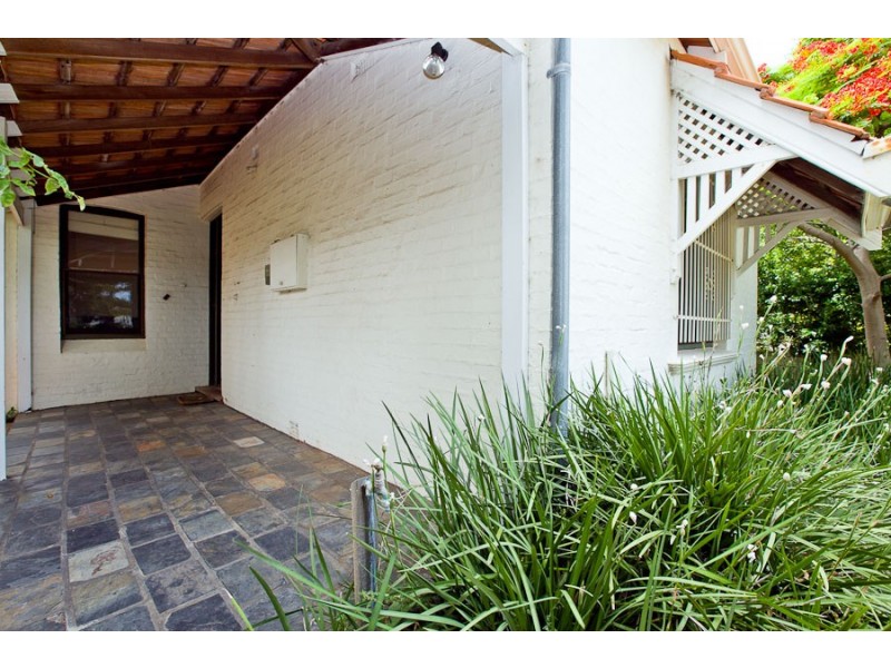 32 BROOME STREET, Cottesloe WA 6011