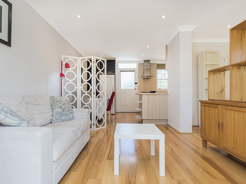 26/17-23 The Avenue, Crawley WA 6009