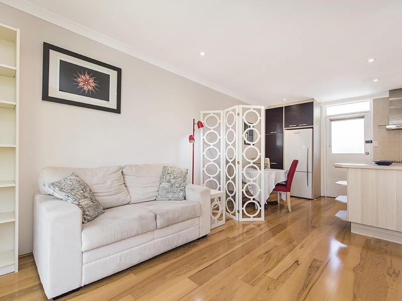 26/17-23 The Avenue, Crawley WA 6009