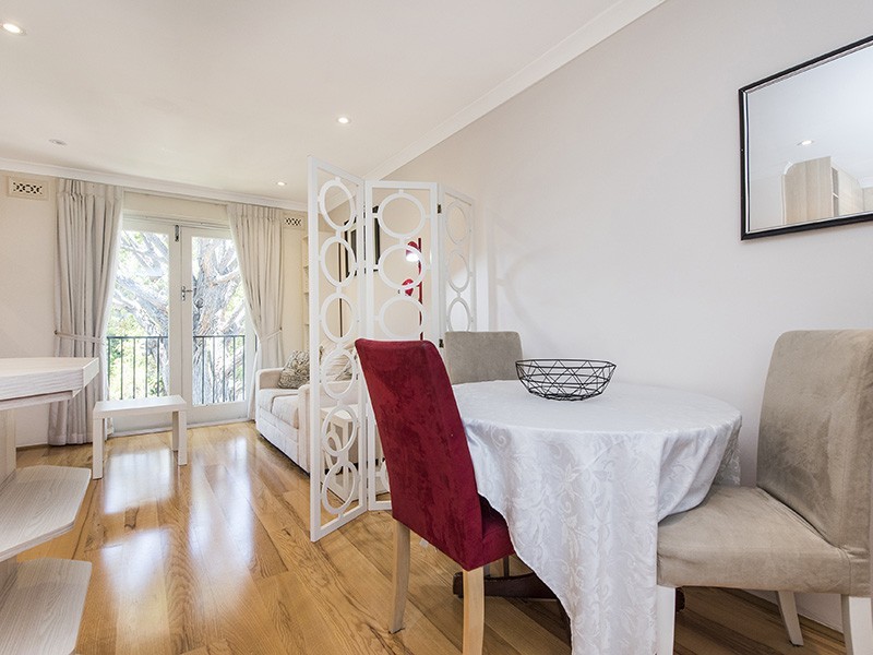 26/17-23 The Avenue, Crawley WA 6009