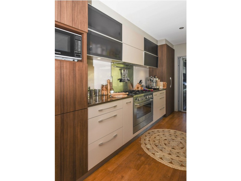 33 Alumni Terrace, Churchlands WA 6018