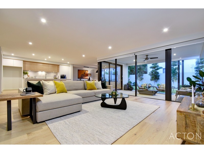 7 Howson Approach, Floreat WA 6014