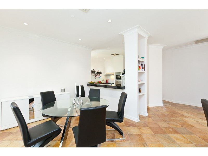 2/14 Tareena Street, Nedlands WA 6009