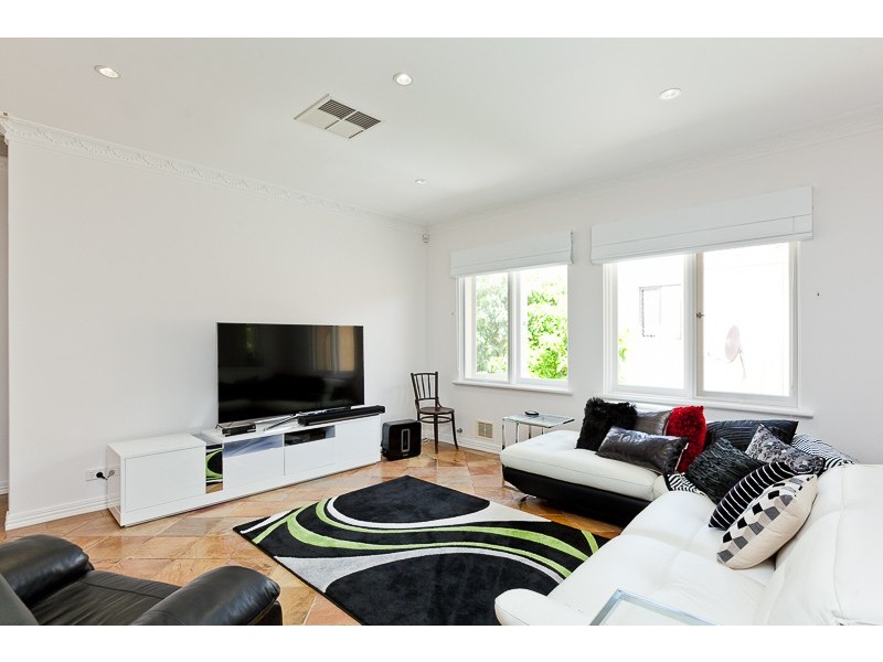 2/14 Tareena Street, Nedlands WA 6009