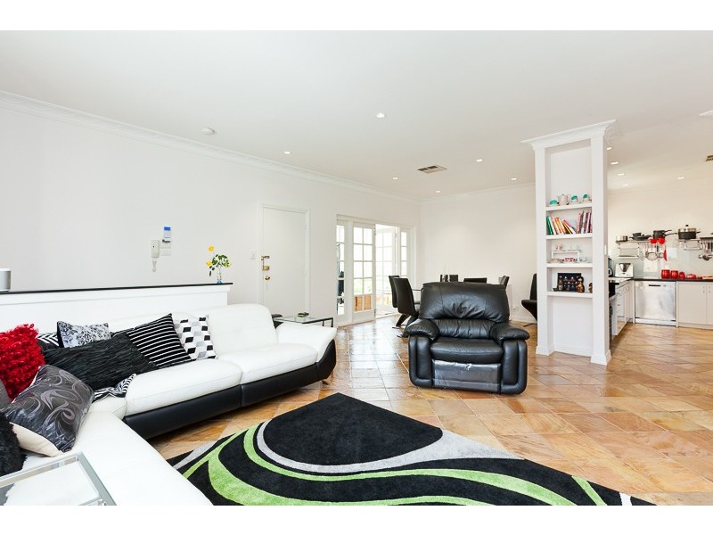 2/14 Tareena Street, Nedlands WA 6009