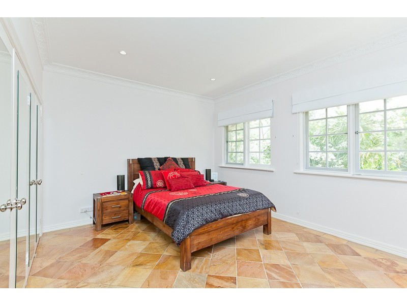 2/14 Tareena Street, Nedlands WA 6009