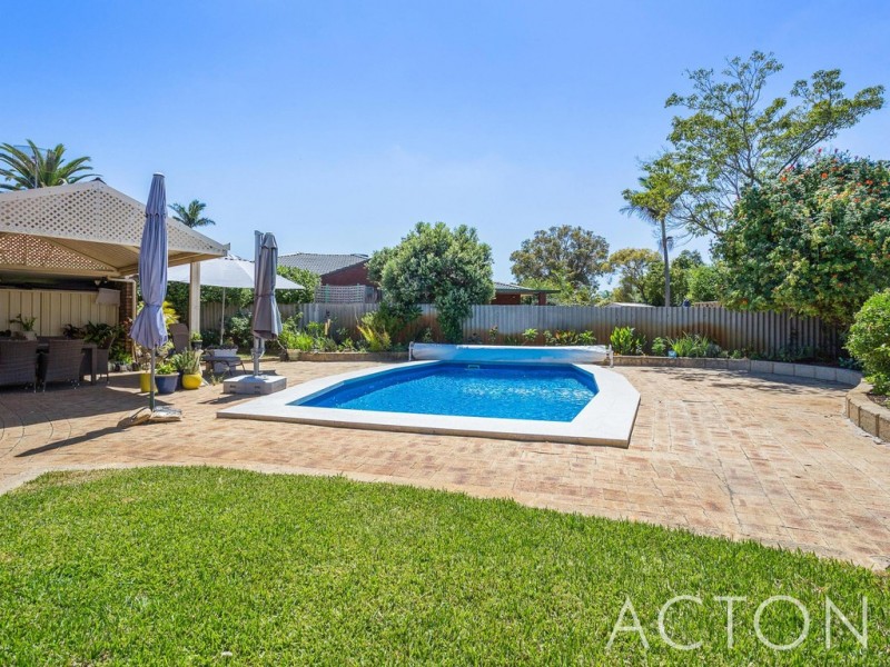 9 Bryne Place, Leeming WA 6149