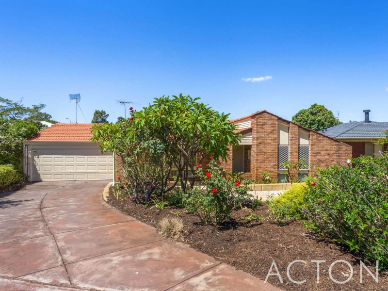 9 Bryne Place, Leeming WA 6149