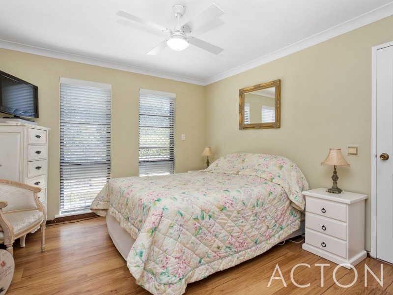 9 Bryne Place, Leeming WA 6149