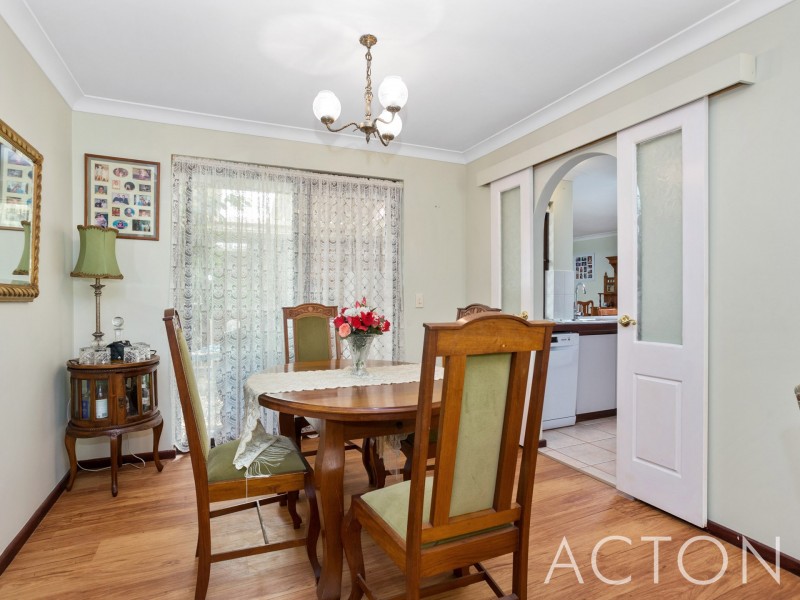 9 Bryne Place, Leeming WA 6149